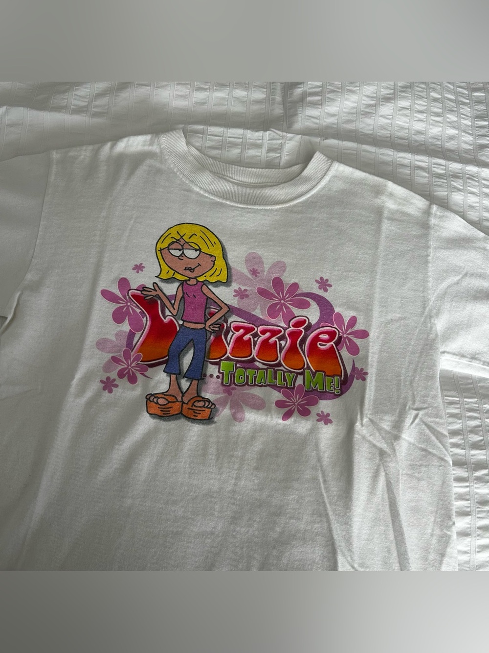 Rare Vintage Y2K/2000s Disney Store Lizzie McGuire Totally Me Graphic T-Shirt